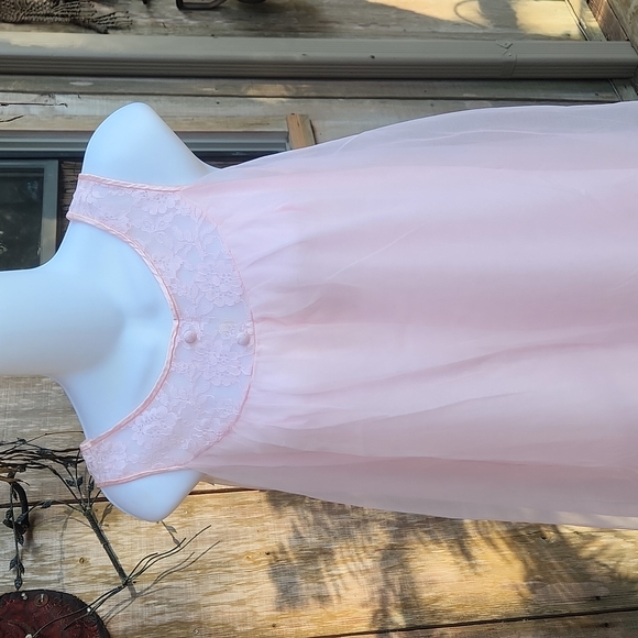 Vintage 2-Piece Radcliffe Dressing Gown - Picture 5 of 17